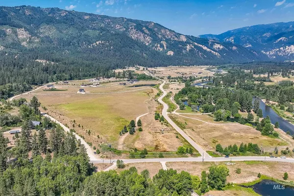$100,000 | 10 Blk Whitewater Way, Garden Valley, ID 83622