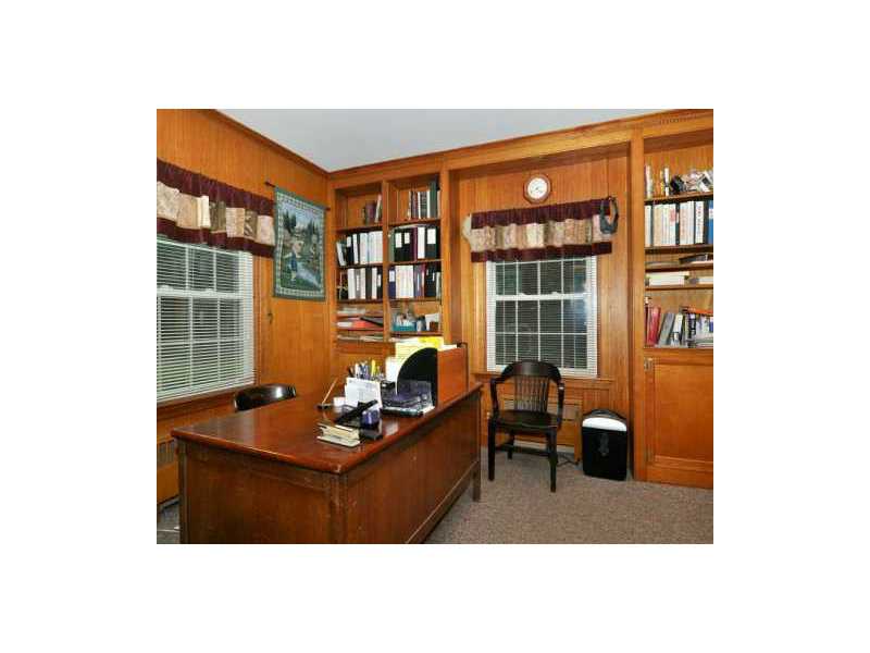 110 Alexander McGregor Road Pawtucket, RI 02861 - Photo 13 of 14 Studio/Study/Office.