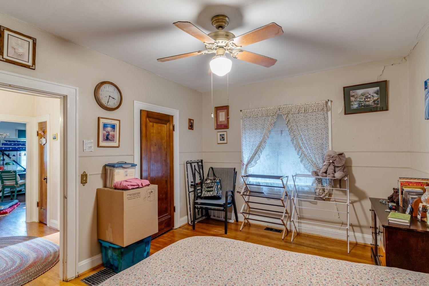 4943 Ralph Avenue Cincinnati, OH 45238 - Photo 6 of 49