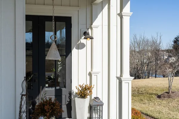 $650,000 | 10 Cora Lane, Lexington, VA 24450