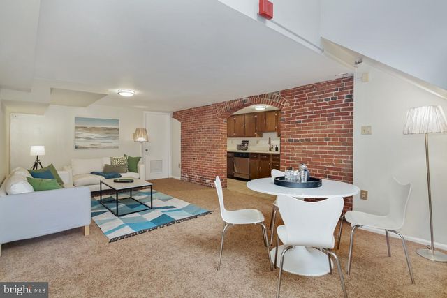 $292,500 | 2025 Arch Street, Unit A, Philadelphia, PA 19103