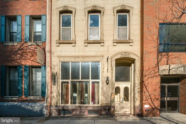 $292,500 | 2025 Arch Street, Unit A, Philadelphia, PA 19103