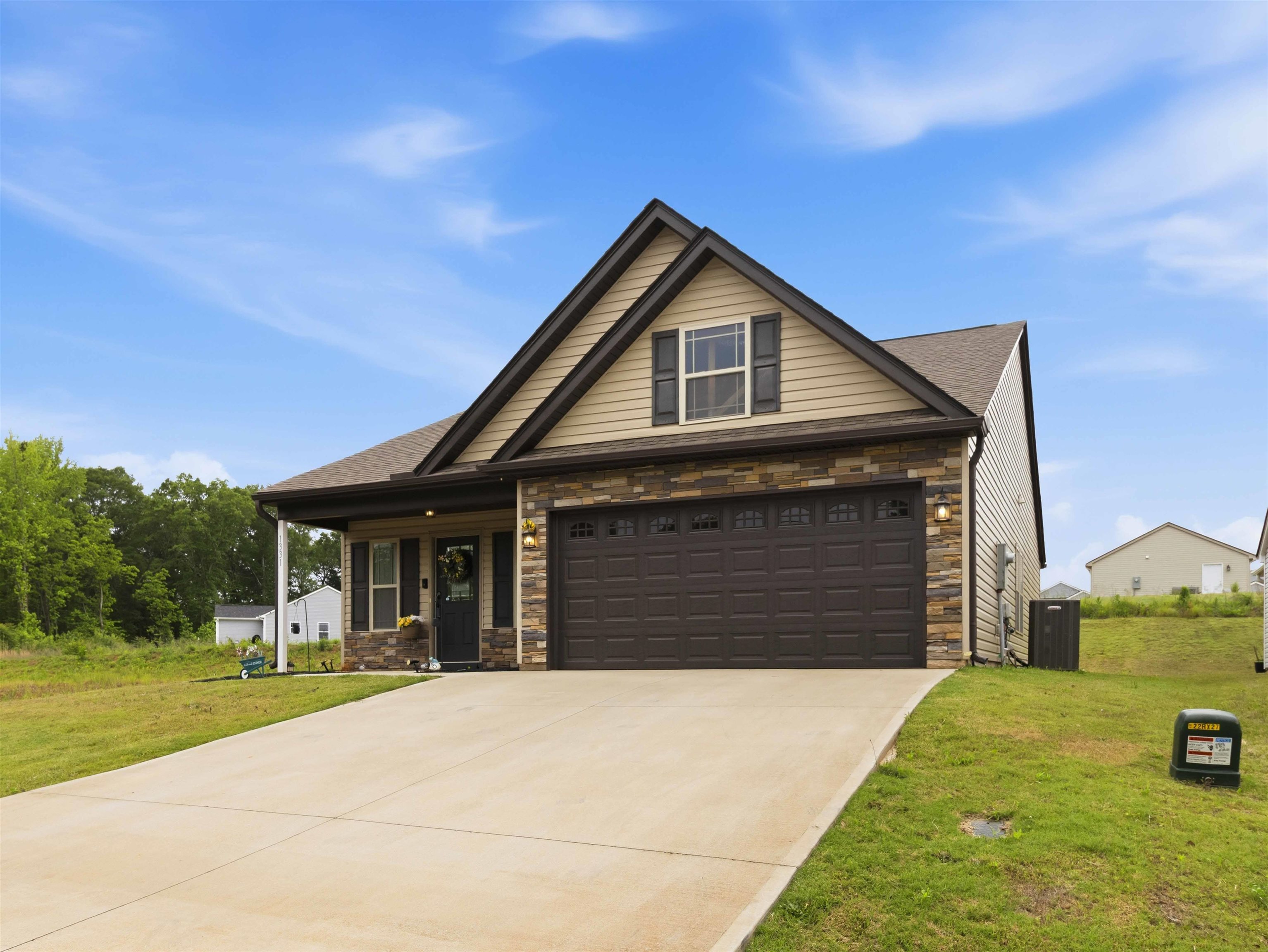1331 Martin Road Spartanburg, SC 29301 - Photo 4 of 37