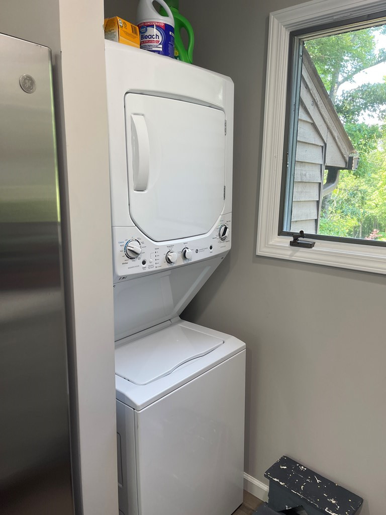 500 B-5 Marina Road, Unit B5 Murphy, NC 28906 - Photo 8 of 62 WASHER AND DRYER ON MAIN OFF KITCHEN