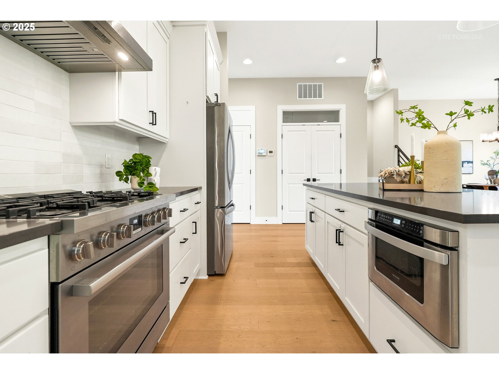 6621 Northwest Lolo Terrace Portland, OR 97229 - Photo 13 of 48