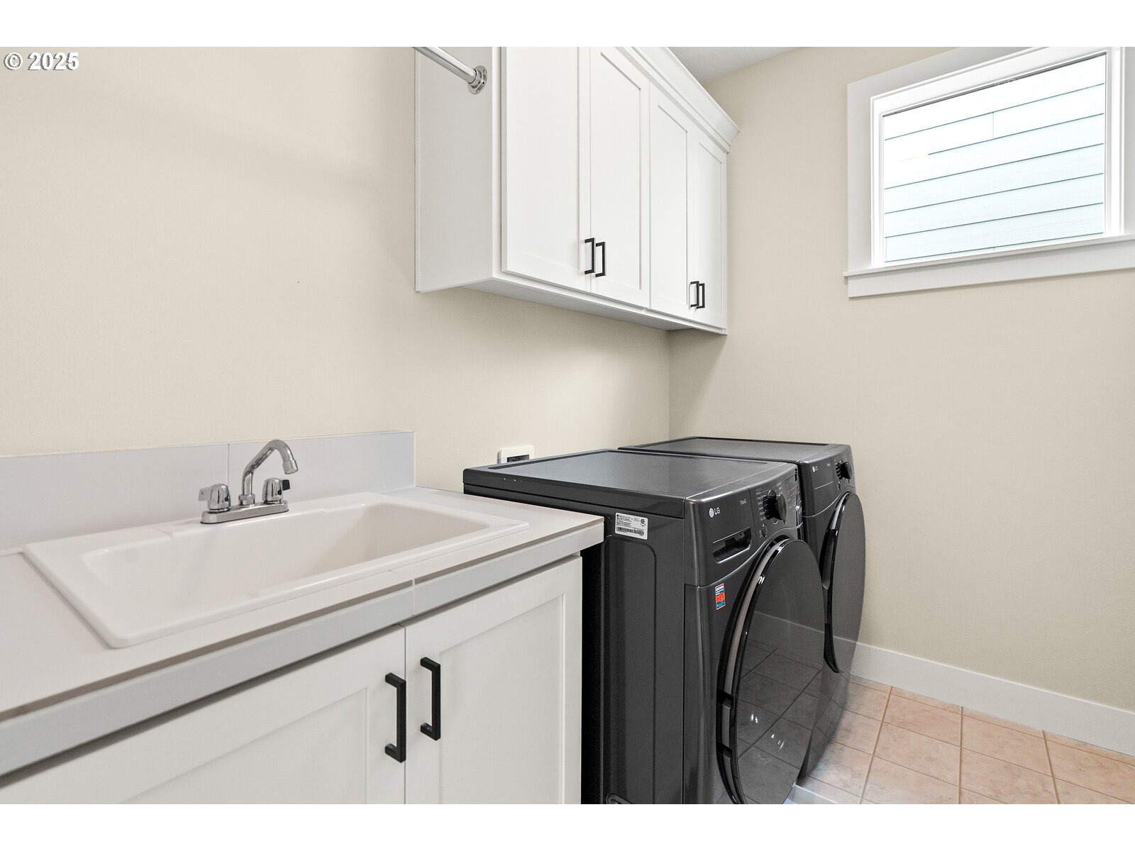 6621 Northwest Lolo Terrace Portland, OR 97229 - Photo 27 of 48