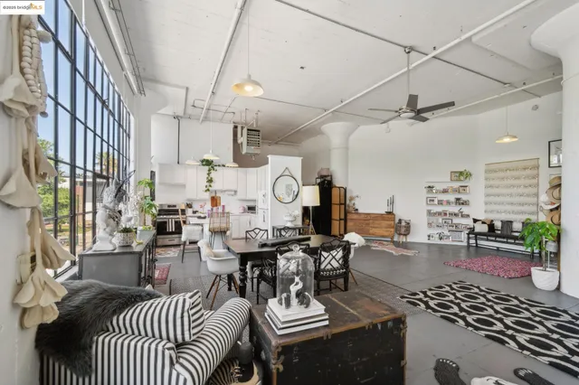 a view of a livingroom and dining room