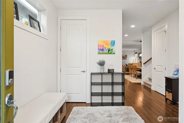 $819,500 | 845 Southwest 96th Place, Seattle, WA 98106