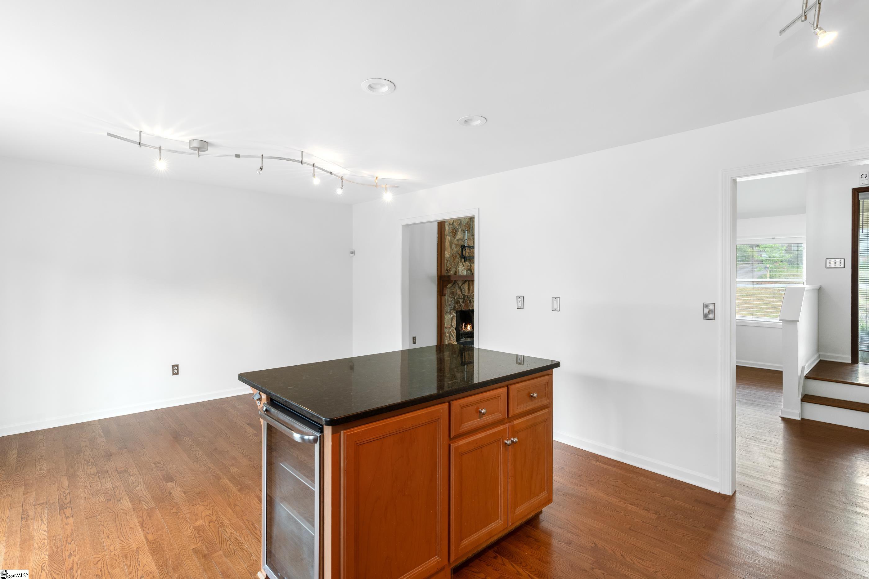 11 Meredith Lane Greenville, SC 29607 - Photo 10 of 36