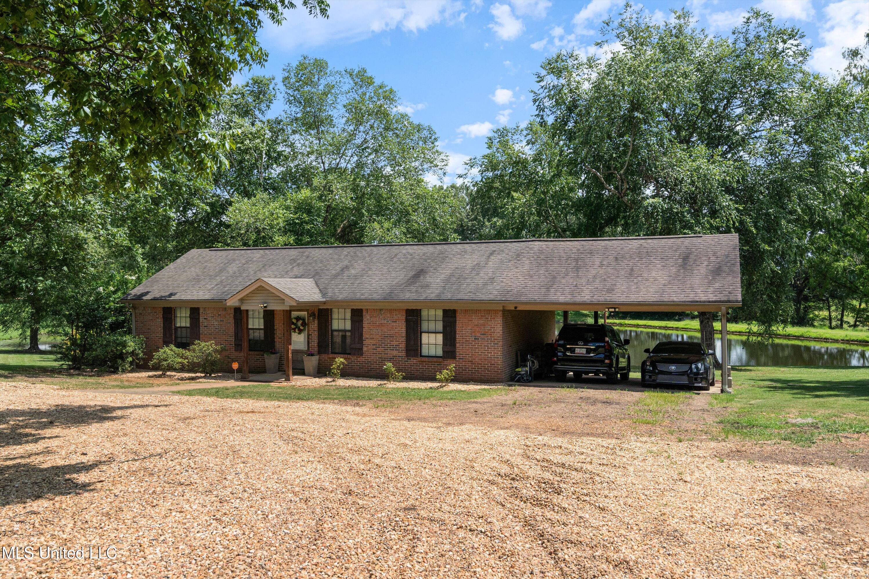1274 Baker Road Courtland, MS 38620 - Photo 2 of 23 02-DSC8726
