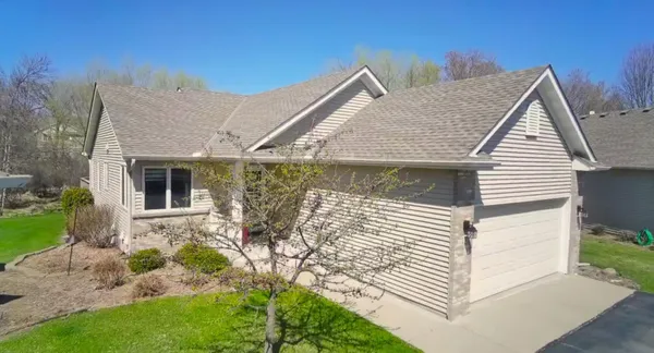 $454,900 | 1421 Blue Flag Court, Northfield, MN 55057