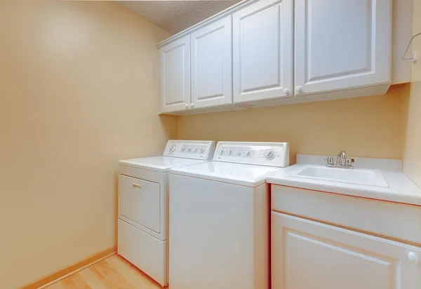 $454,900 | 1421 Blue Flag Court, Northfield, MN 55057