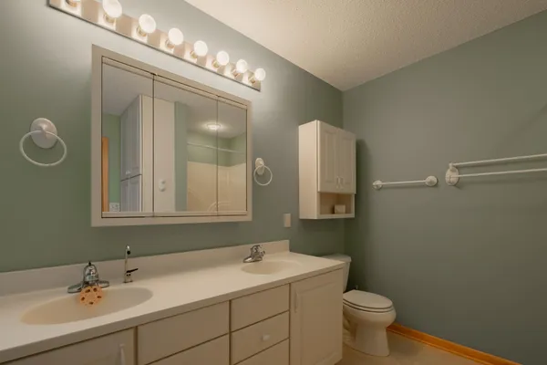 $454,900 | 1421 Blue Flag Court, Northfield, MN 55057