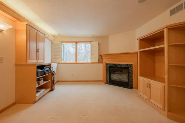 $454,900 | 1421 Blue Flag Court, Northfield, MN 55057