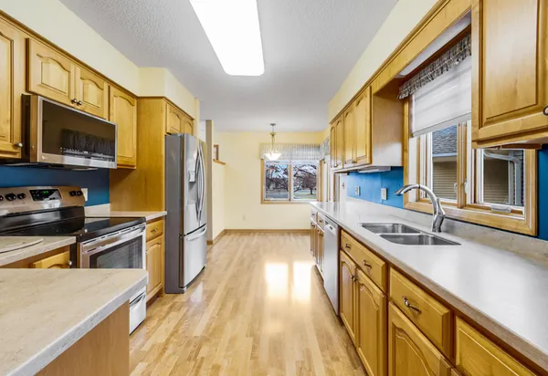 $454,900 | 1421 Blue Flag Court, Northfield, MN 55057