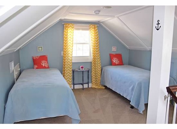 9 Laurel Road Dennis, MA 02639 - Photo 15 of 22 Gallery Image 15