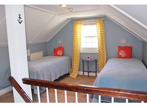 9 Laurel Road Dennis, MA 02639 - Photo 16 of 22 Gallery Image 16