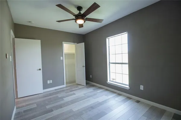 $1,600 | 605 Orange Avenue, Farmersville, TX 75442