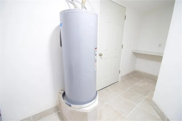 $1,600 | 605 Orange Avenue, Farmersville, TX 75442