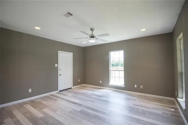 $1,600 | 605 Orange Avenue, Farmersville, TX 75442