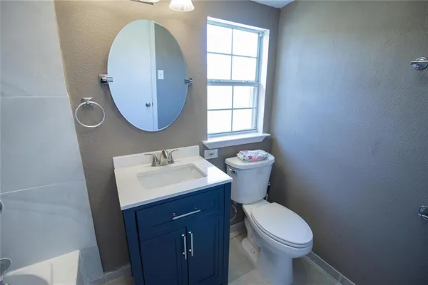 $1,600 | 605 Orange Avenue, Farmersville, TX 75442