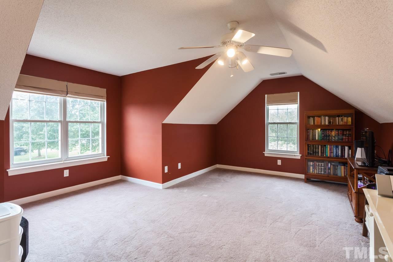 1013 Transom Court Raleigh, NC 27603 - Photo 18 of 25 Gallery Image 18