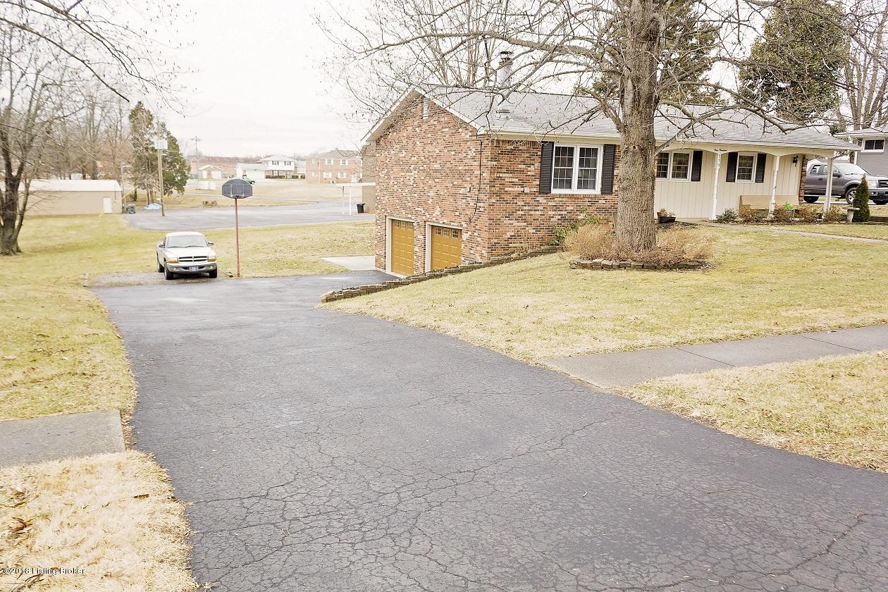 119 Edgewood Road Radcliff, KY 40160 - Photo 2 of 34 007