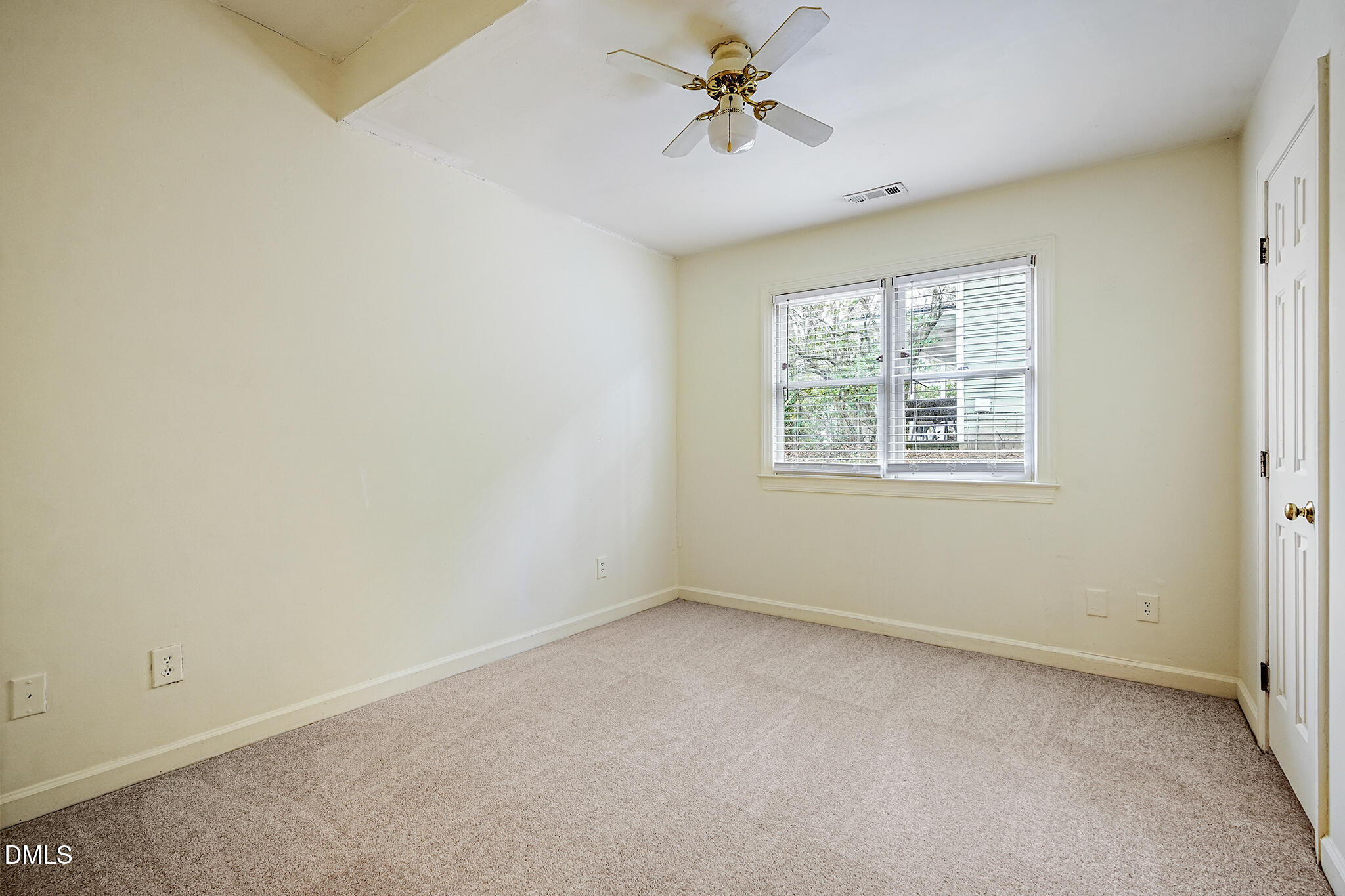 505 North Greensboro Street, Unit A Carrboro, NC 27510 - Photo 8 of 16 DSC03572