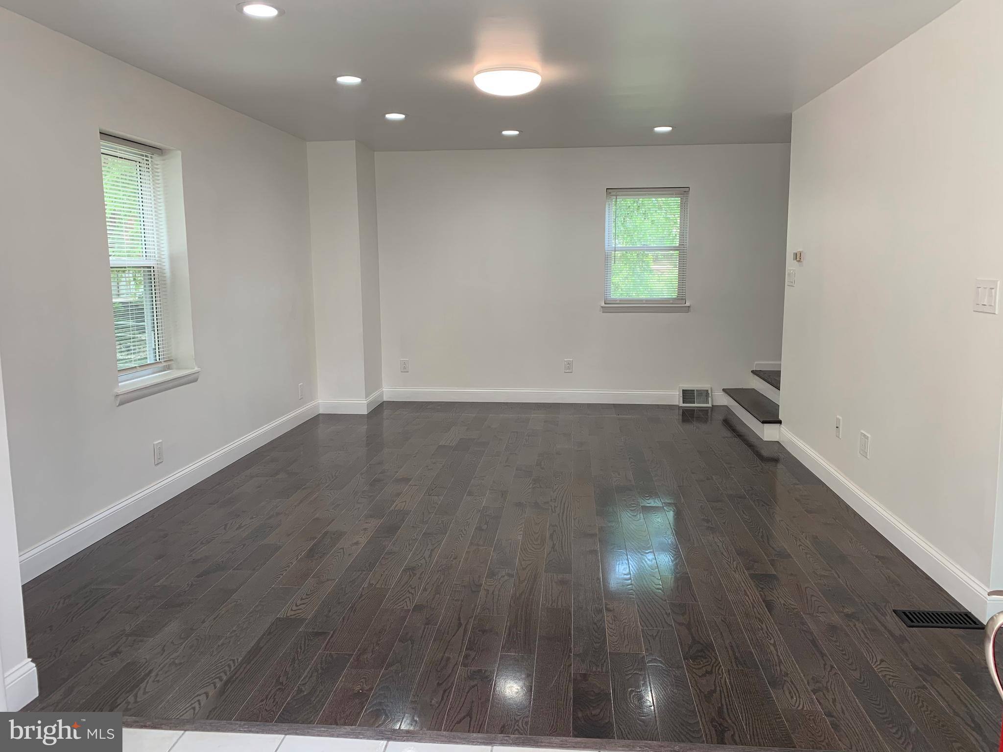 9121 Springview Road Philadelphia, PA 19115 - Photo 2 of 22 Gallery Image 2