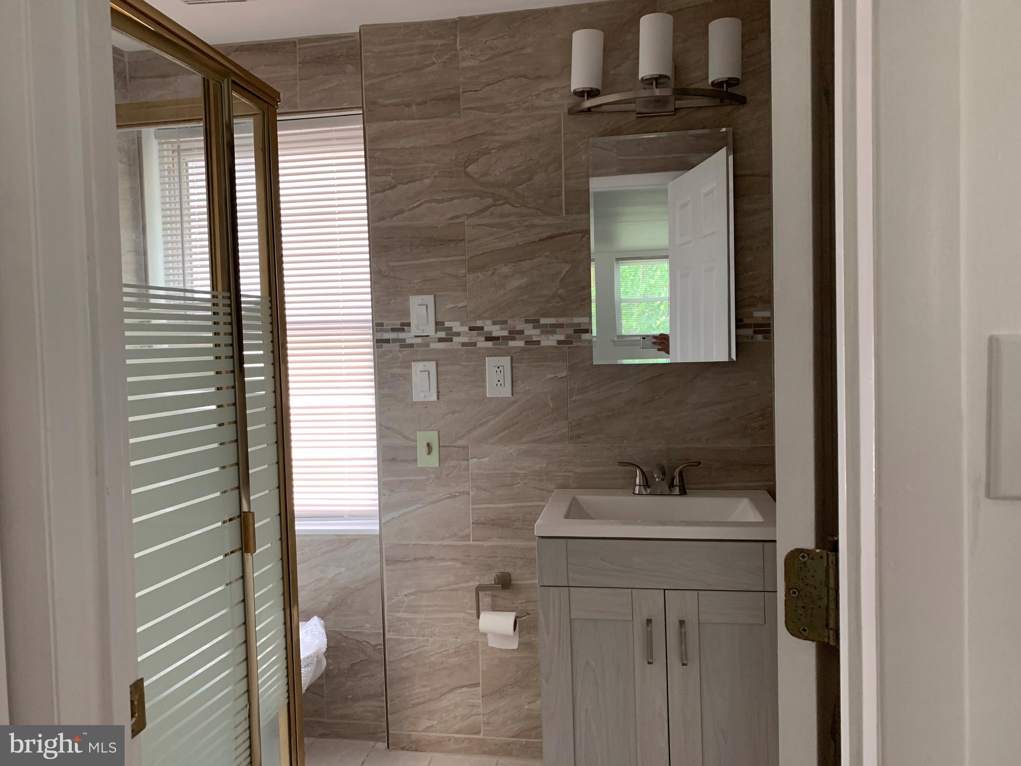 9121 Springview Road Philadelphia, PA 19115 - Photo 14 of 22 Gallery Image 14