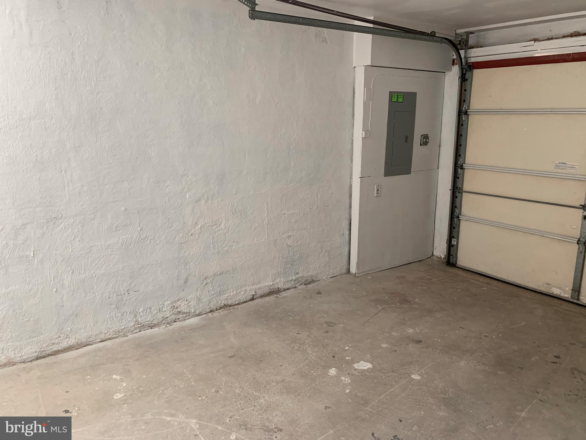 9121 Springview Road Philadelphia, PA 19115 - Photo 18 of 22 Gallery Image 18