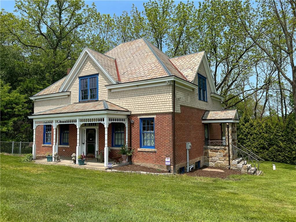 1164 New Castle Road Prospect, PA 16052 - Photo 2 of 16 Gallery Image 2