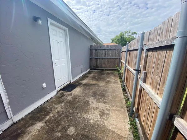 $875 | 1419 Kilpatrick Court, Unit C, Cleburne, TX 76033