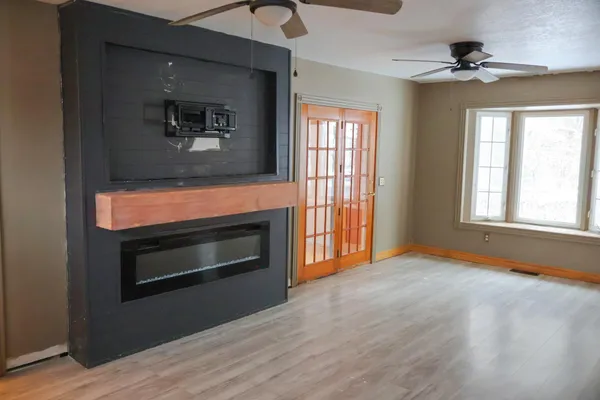 $184,900 | S220 Glade Avenue, Spring Valley, WI 54767