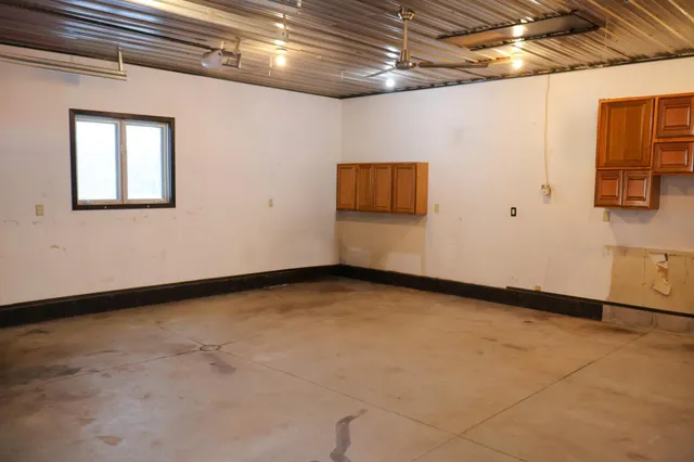 $184,900 | S220 Glade Avenue, Spring Valley, WI 54767