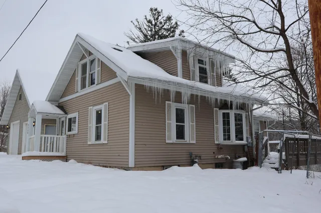 $209,900 | S220 Glade Avenue, Spring Valley, WI 54767