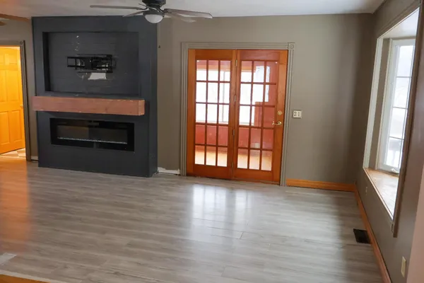 $184,900 | S220 Glade Avenue, Spring Valley, WI 54767