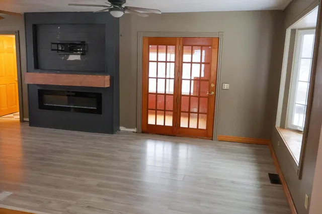 $184,900 | S220 Glade Avenue, Spring Valley, WI 54767