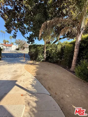 $2,595 | 3659 6th Avenue, Unit 3661 1/2, Los Angeles, CA 90018