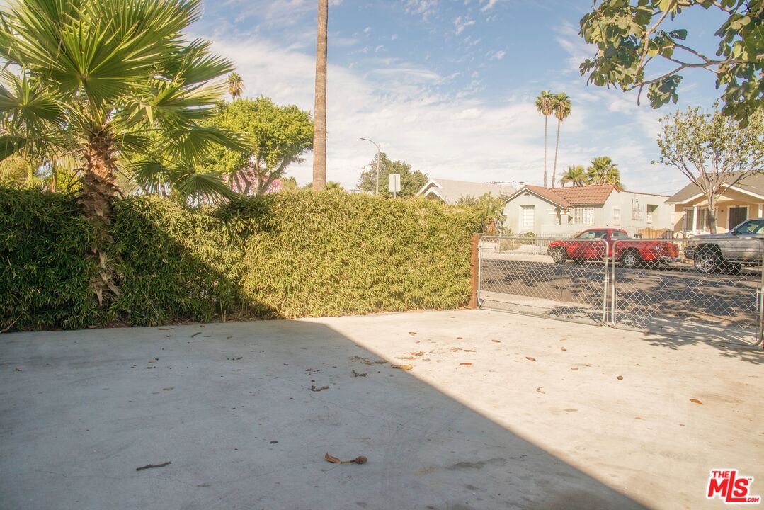 3659 6th Avenue, Unit 3661 1/2 Los Angeles, CA 90018 - Photo 22 of 23