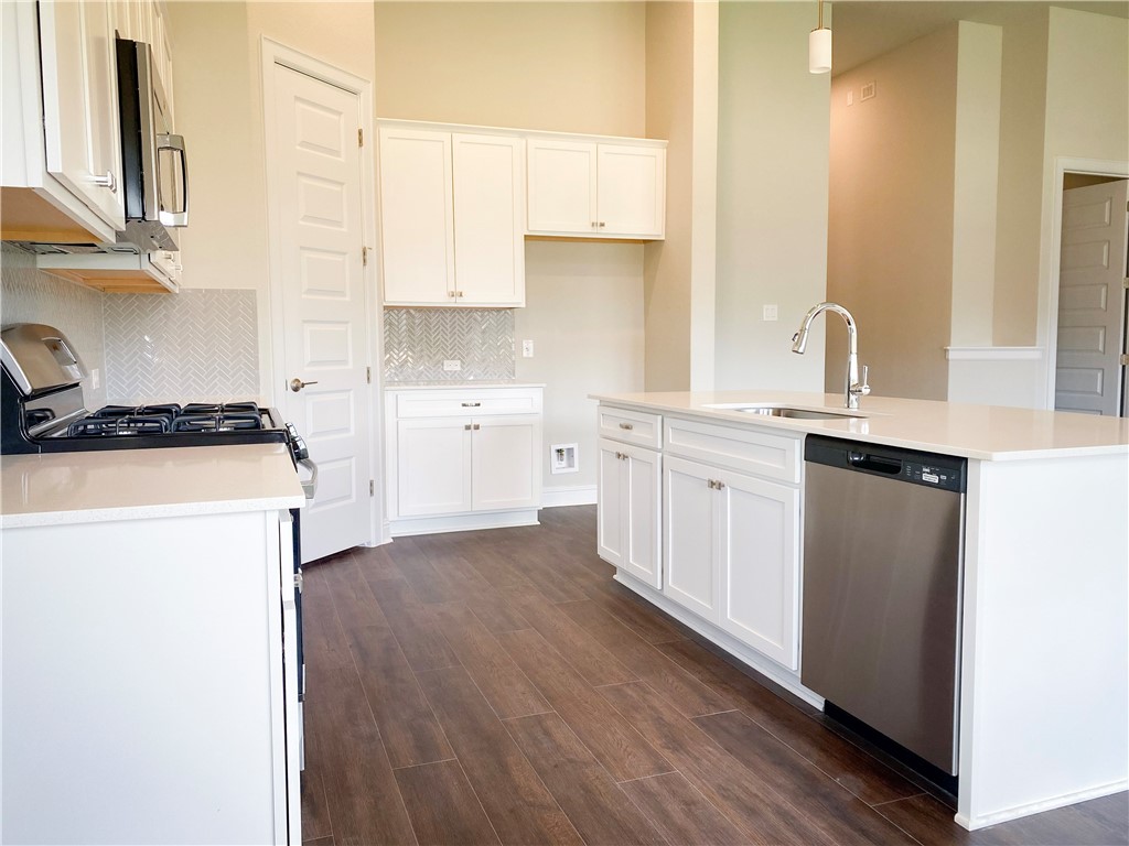 2032 Base Burner Path Leander, TX 78641 - Photo 13 of 27