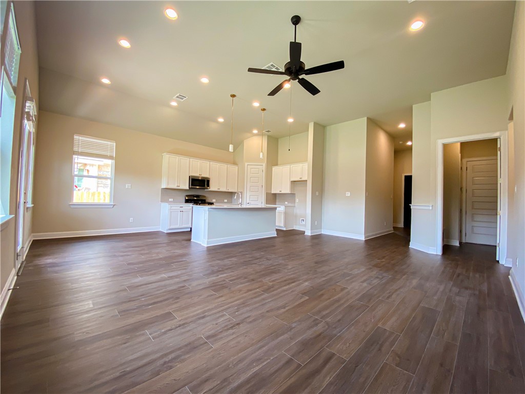 2032 Base Burner Path Leander, TX 78641 - Photo 7 of 27