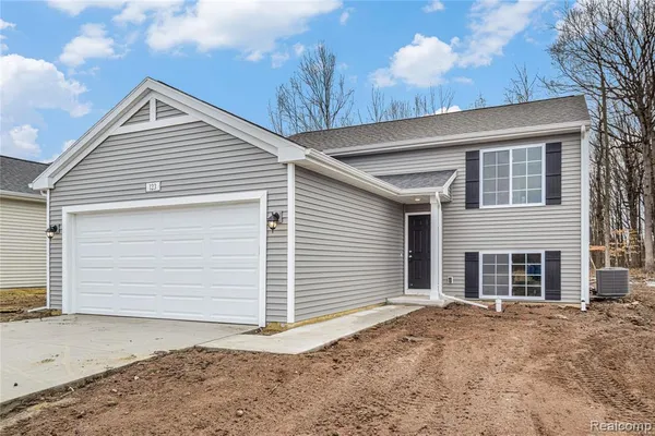 $314,900 | 3163 Wild Orchid Lane, Burton, MI 48519