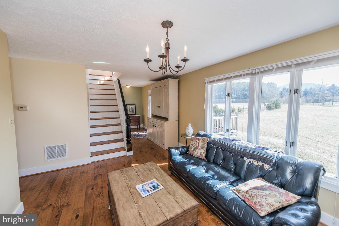 1006 Harper Valley Road Luray, VA 22835 - Photo 6 of 23 Living Room
