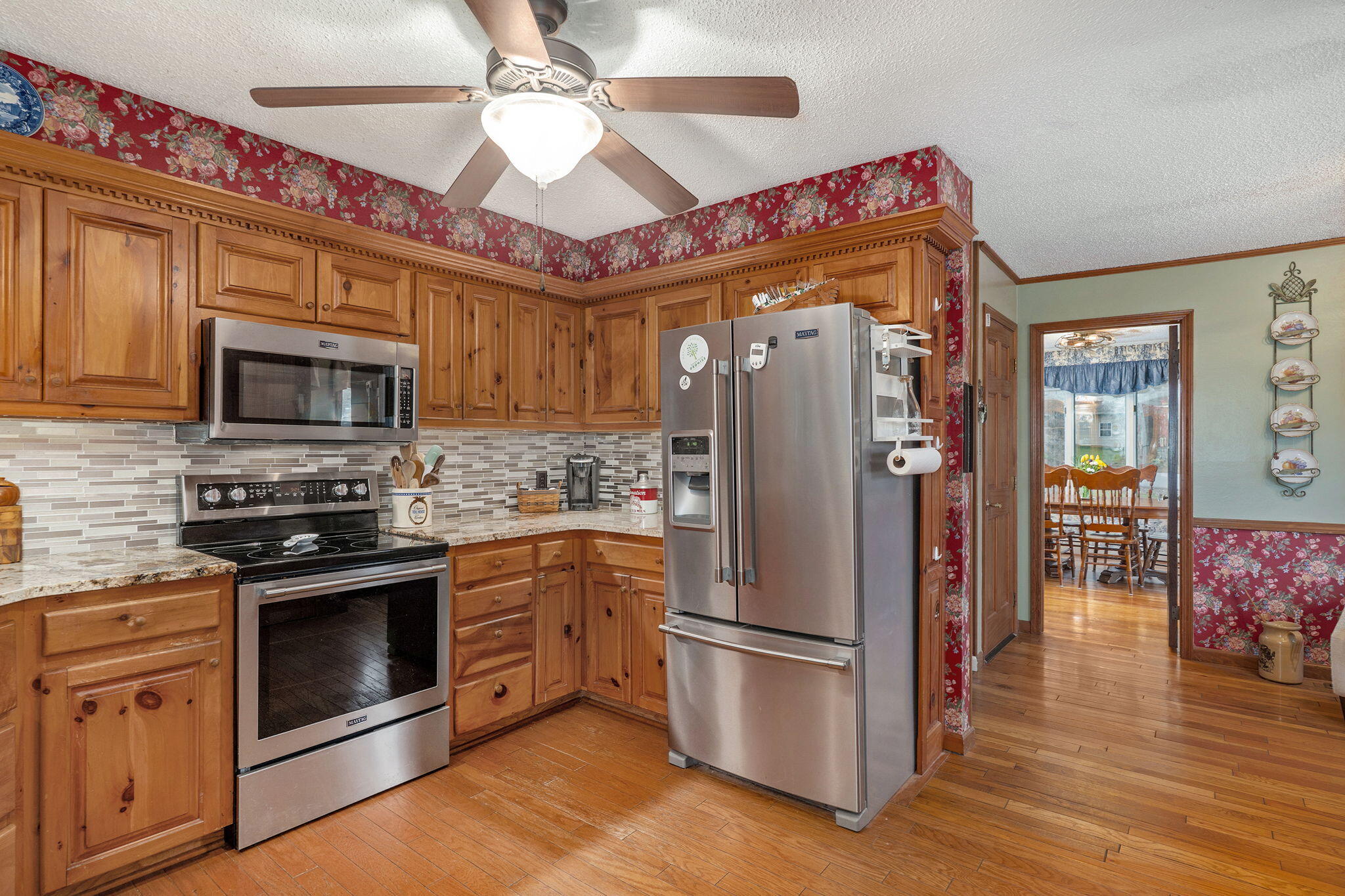 103 R J Lane Mount Vernon, MO 65712 - Photo 15 of 83 Kitchen