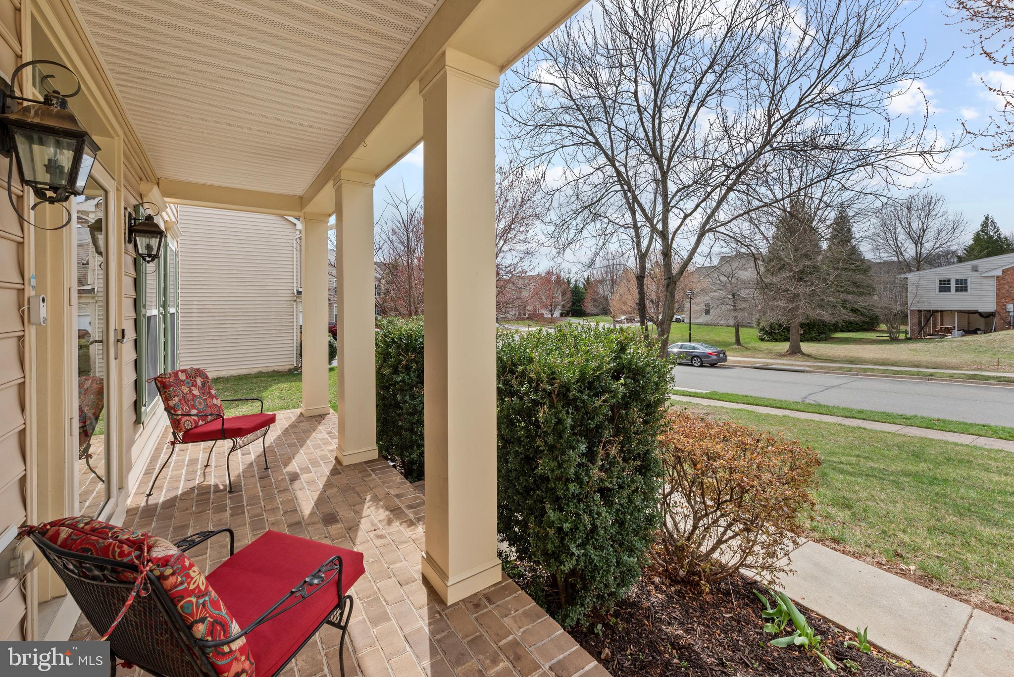 403 Madison Street Herndon, VA 20170 - Photo 5 of 63