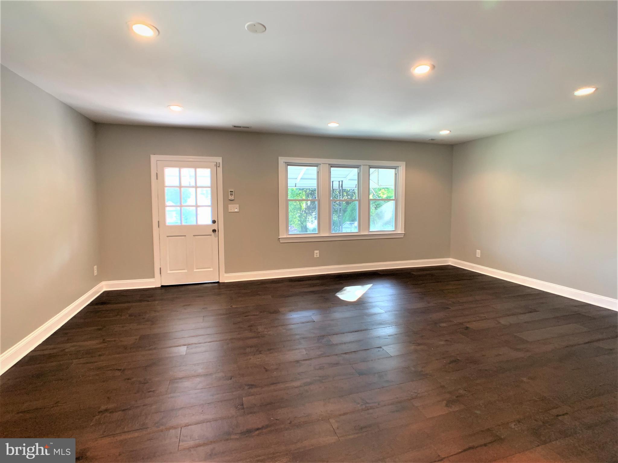 4504 Findlay Road Baltimore, MD 21206 - Photo 3 of 16 Gallery Image 3