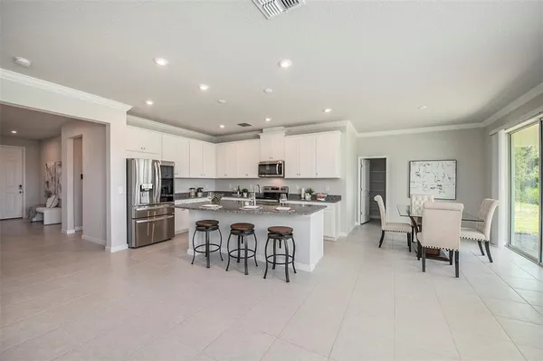 $800,000 | 2326 Village Amble Loop, Lutz, FL 33558