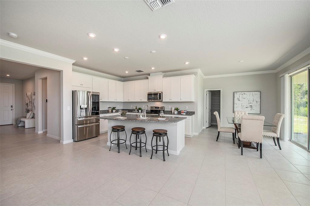 2326 Village Amble Loop Lutz, FL 33558 - Photo 11 of 53