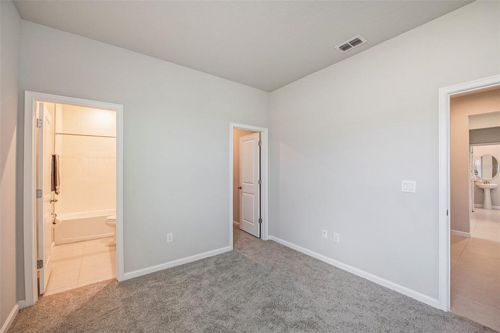 2326 Village Amble Loop Lutz, FL 33558 - Photo 16 of 53